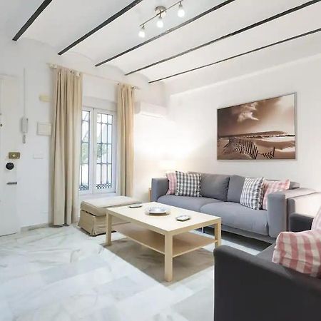 Apartamento Con Patio มาลากา ภายนอก รูปภาพ