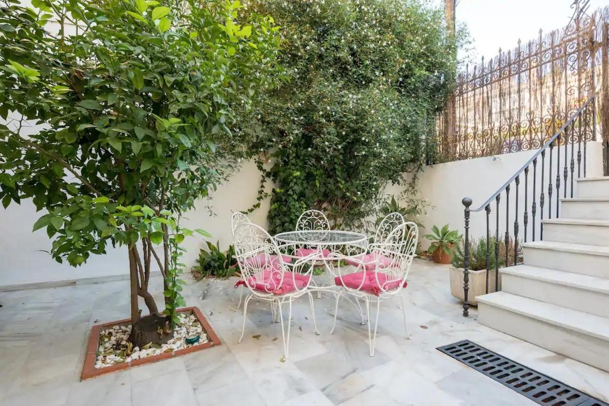 Apartamento Con Patio มาลากา ภายนอก รูปภาพ