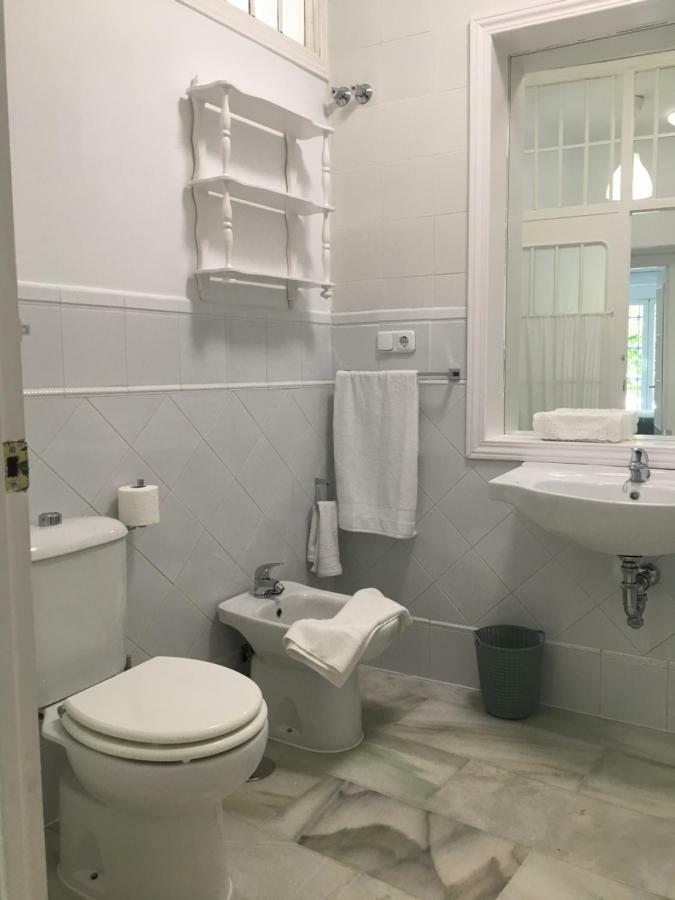 Apartamento Con Patio มาลากา ภายนอก รูปภาพ