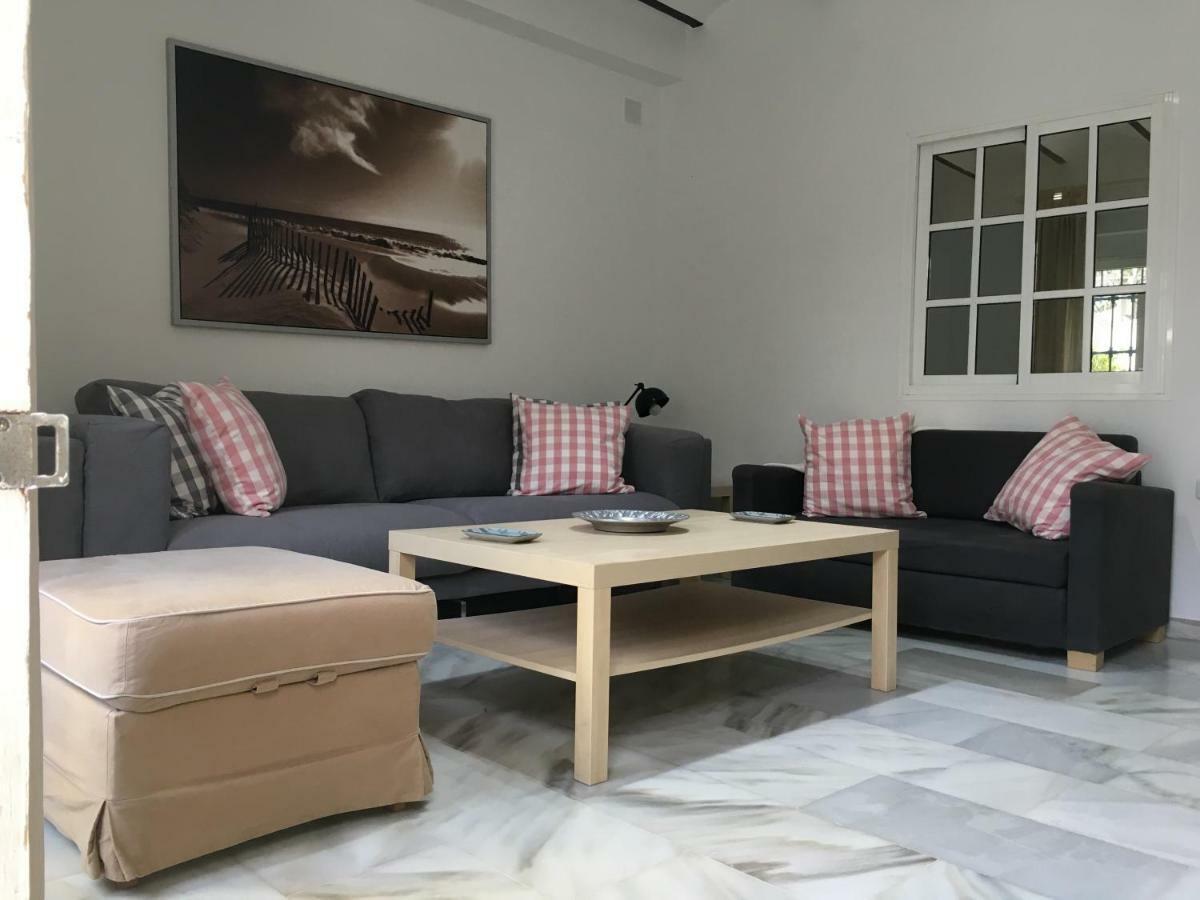 Apartamento Con Patio มาลากา ภายนอก รูปภาพ