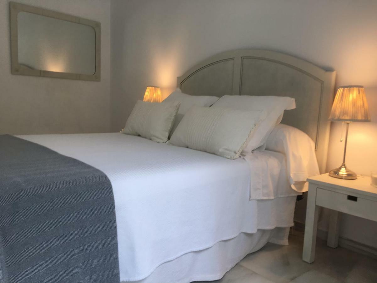 Apartamento Con Patio มาลากา ภายนอก รูปภาพ